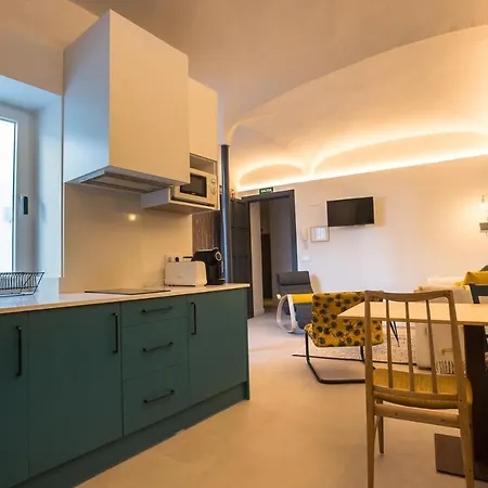 San Salvador Parking Gratis At-ba-00338 * Μέριδα