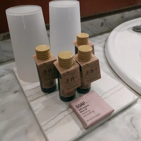 San Salvador Parking Gratis At-ba-00338 * Μέριδα