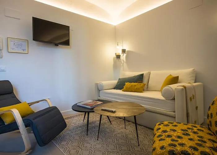 San Salvador Parking Gratis At-ba-00338 * Mérida