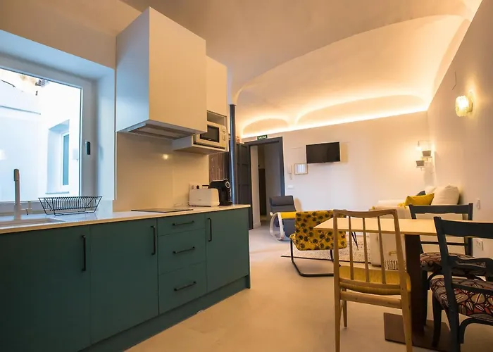 San Salvador Parking Gratis At-ba-00338 * Mérida