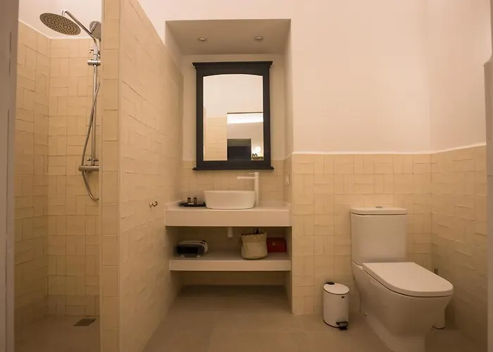 San Salvador Parking Gratis At-ba-00338 * Mérida